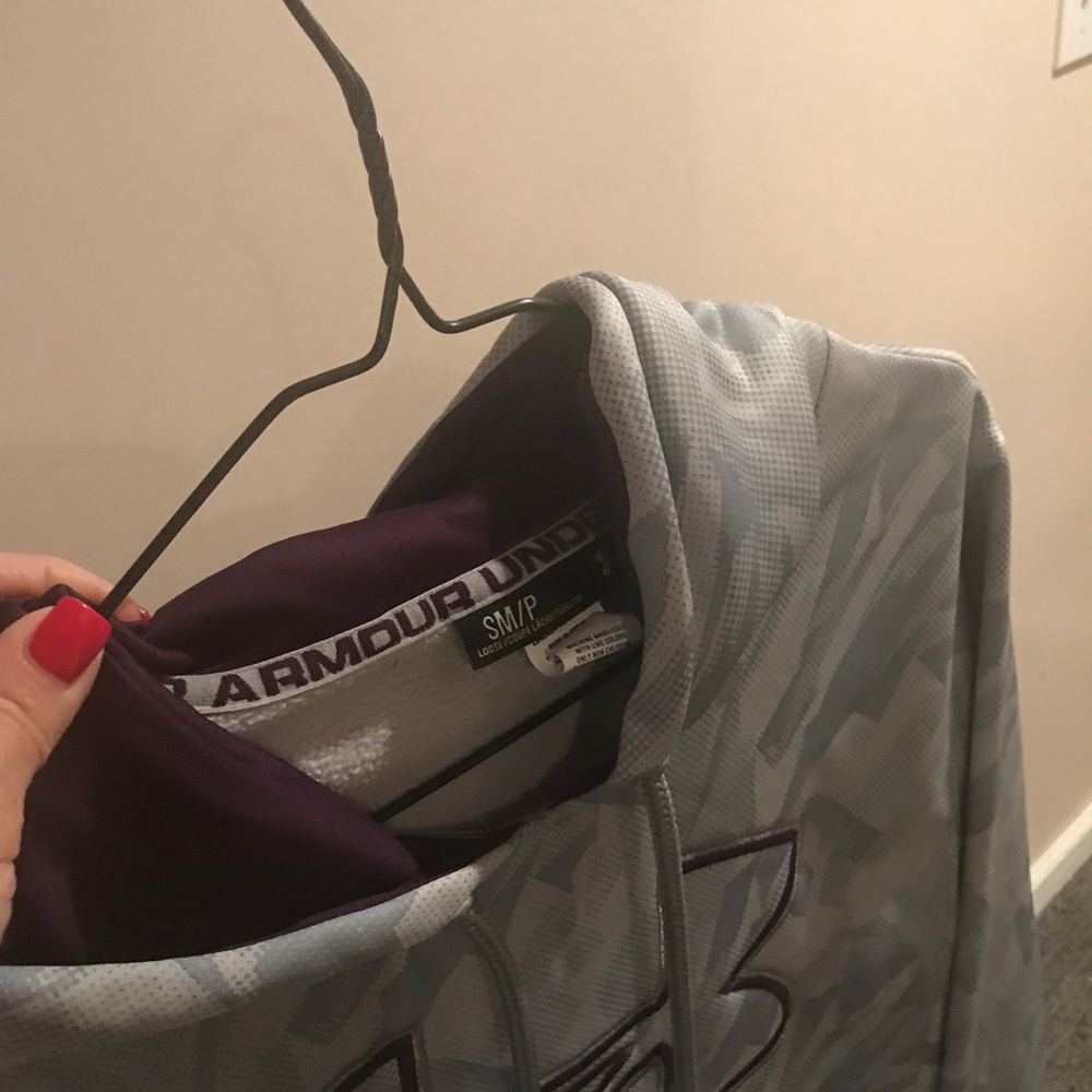 Under armour mens sweatshirt